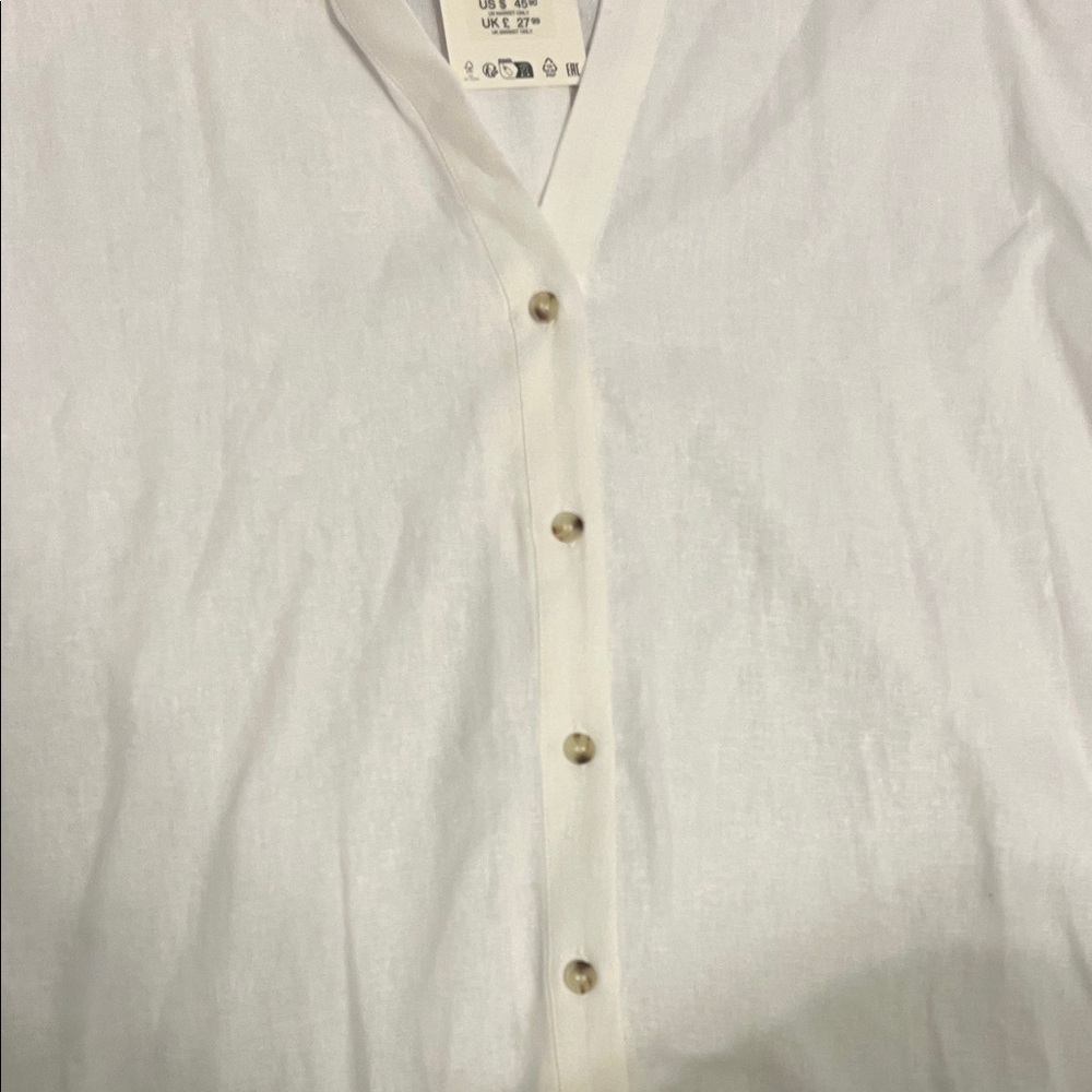 Zara Classic White Collared Shirt - Picture 3 of 3